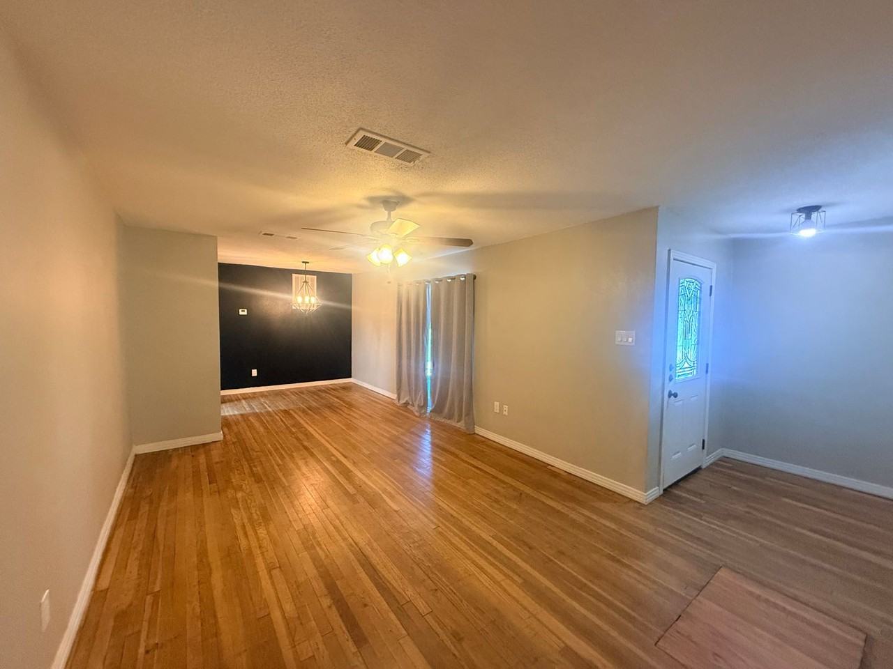 3813 33rd St - Photo 2 of 11