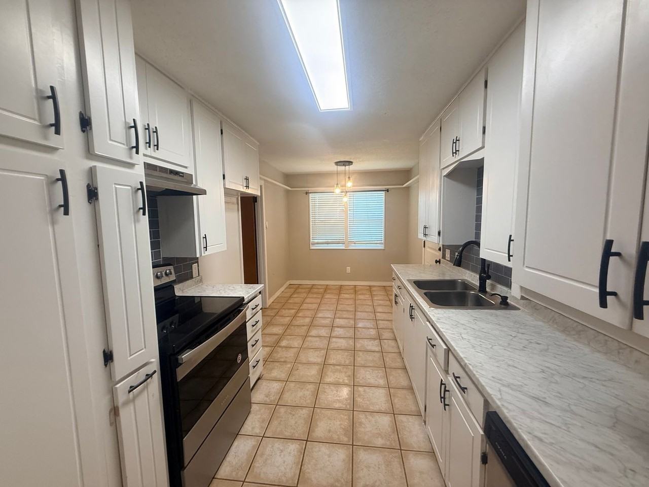 3813 33rd St - Photo 3 of 11