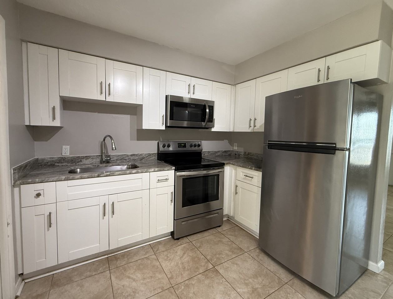 510 Briarwood Rd #1 - Photo 4 of 10