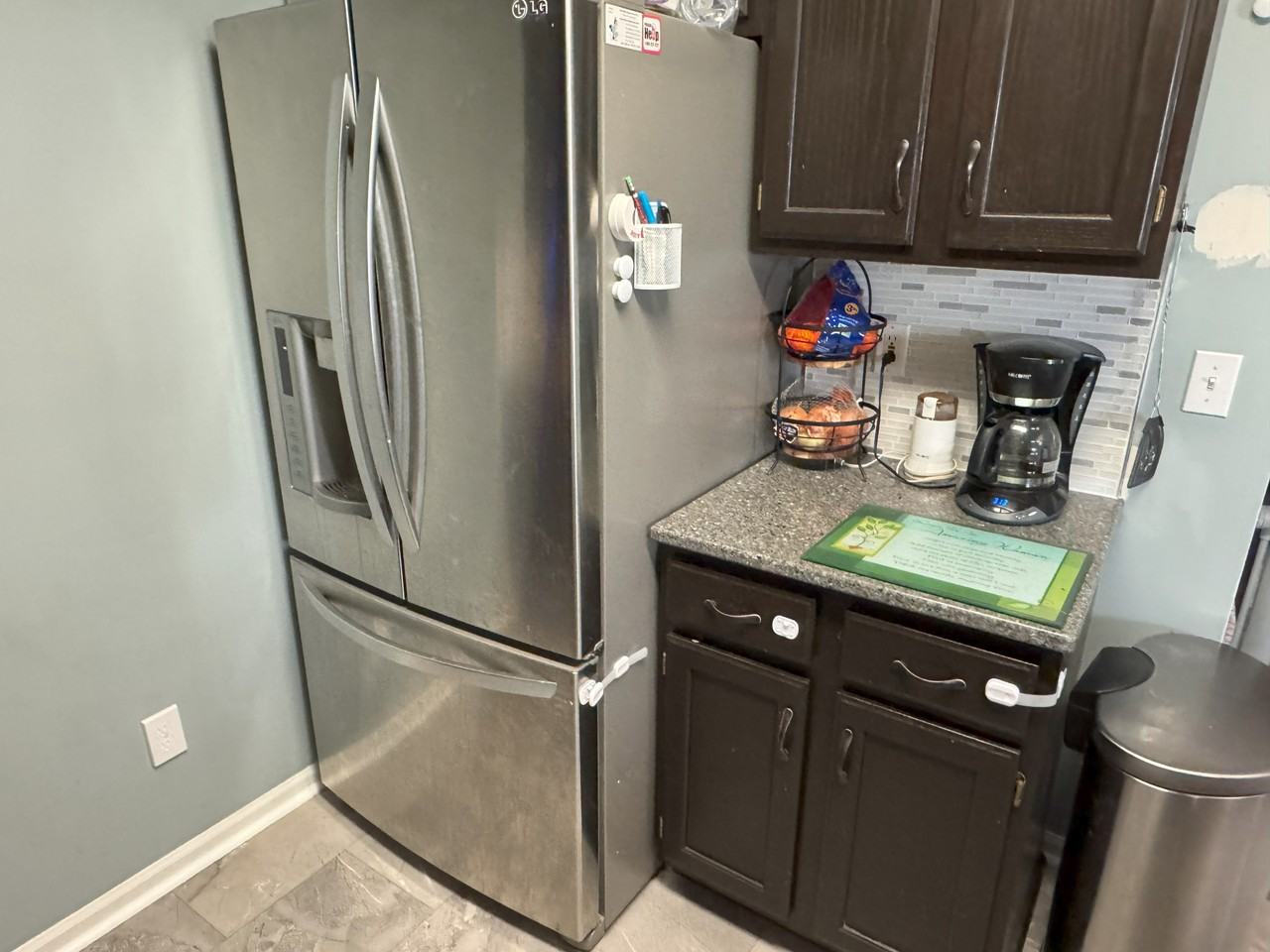 920 Colonial Dr #1 - Photo 4 of 13