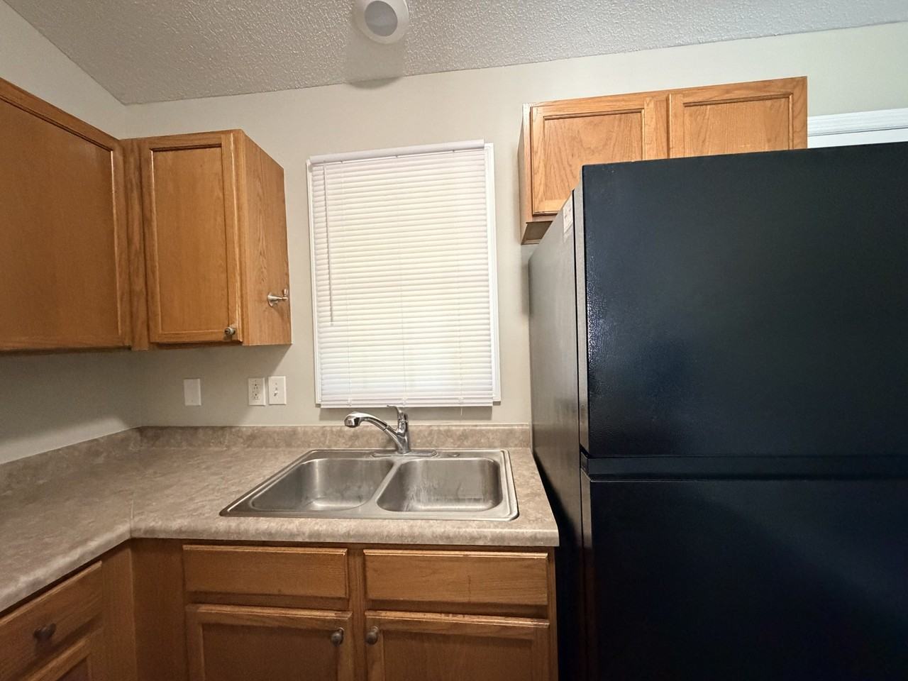 3209 Deer Path Cir #1 - Photo 7 of 17