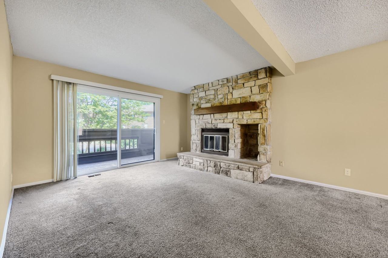 1012 Moorings Dr #1 - Photo 3 of 16