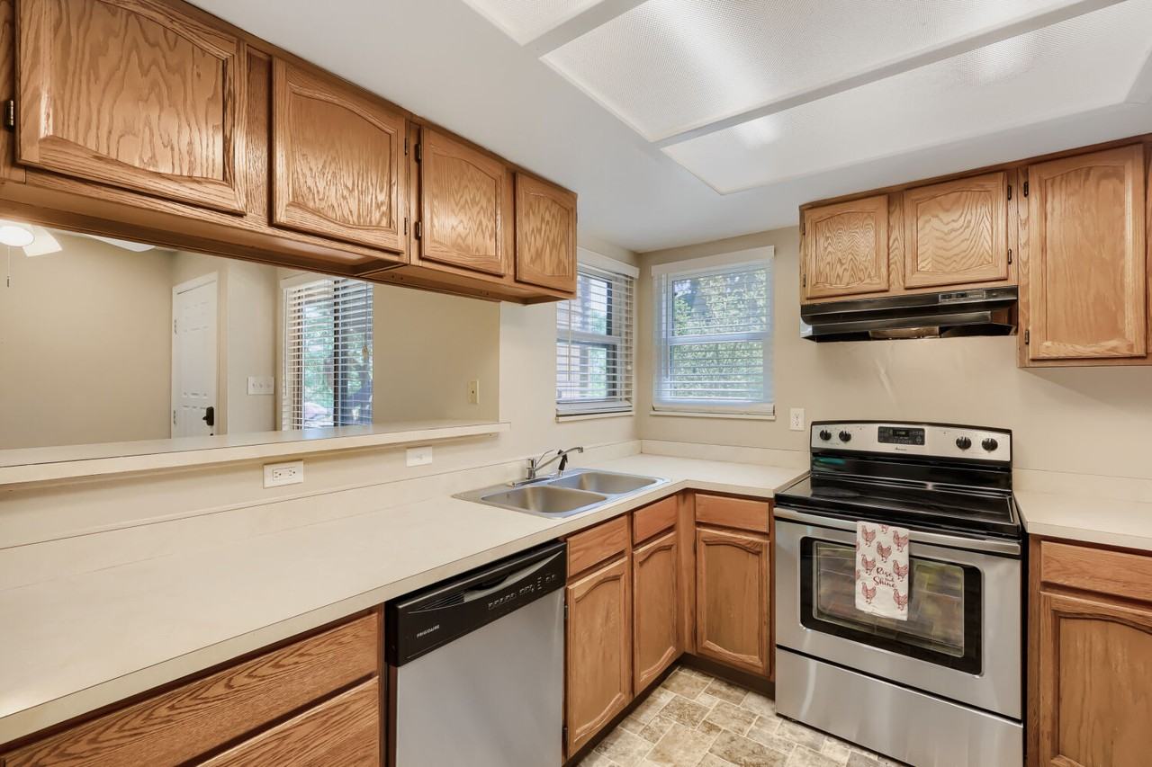 1012 Moorings Dr #1 - Photo 7 of 16