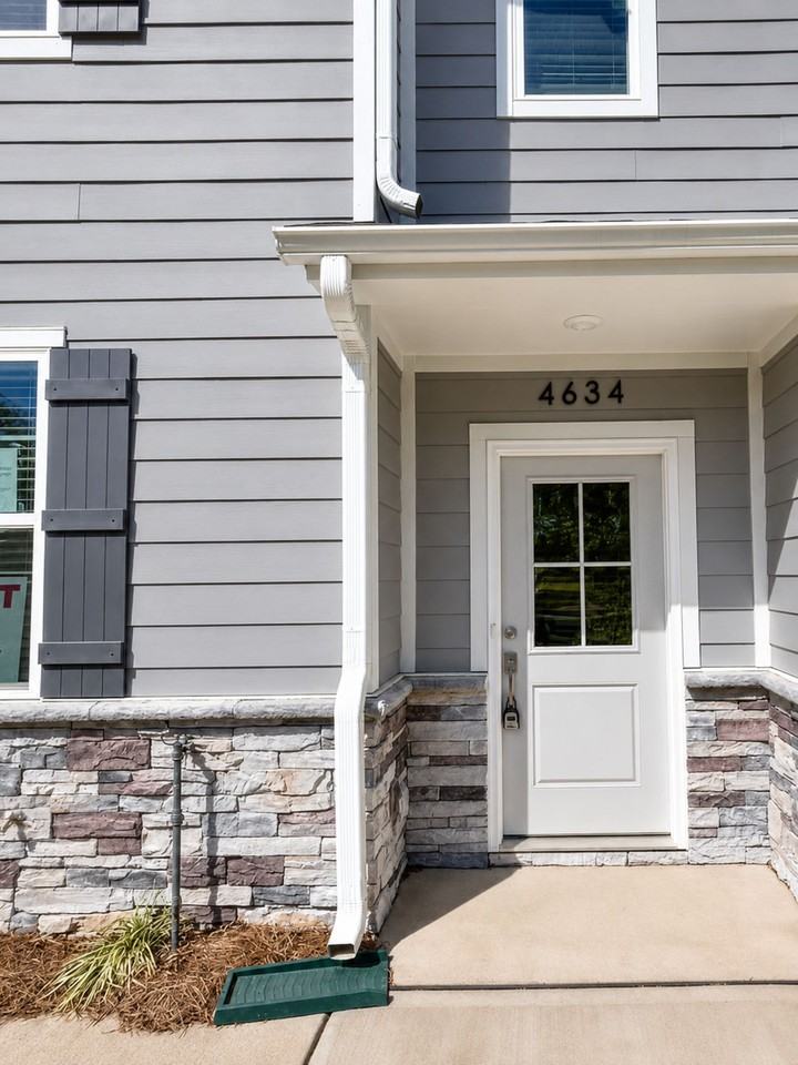 4634 Dogwood Pl #1 - Photo 3 of 16