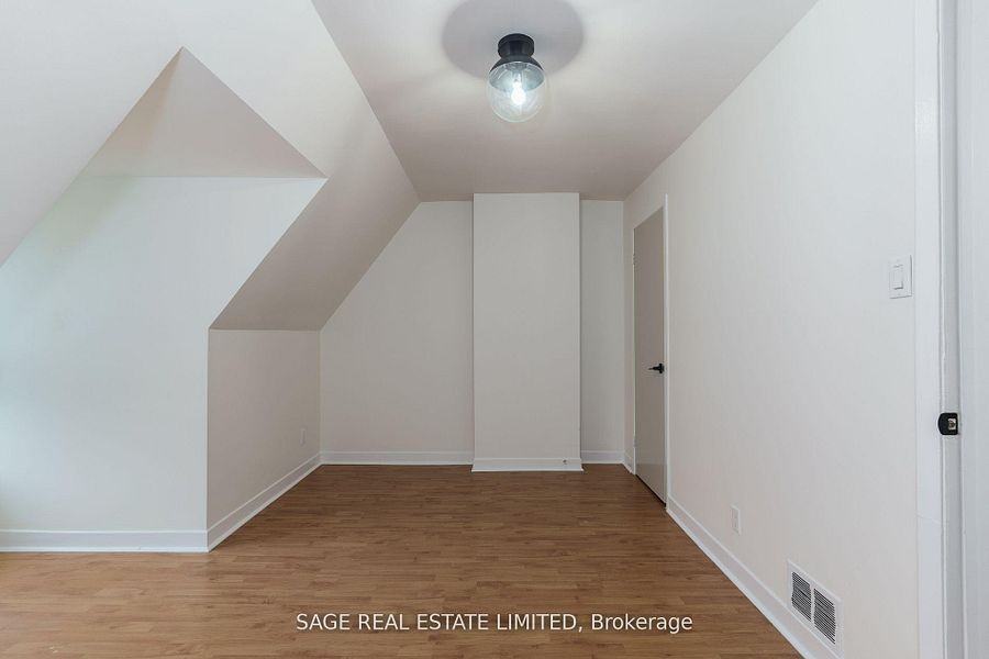 160 Gore Vale Avenue - Photo 21
