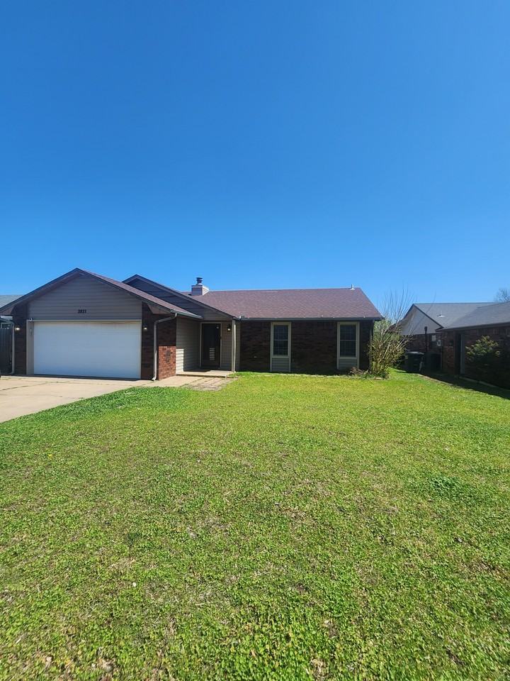 2821 Mt Vernon Rd #1 - Photo 2 of 25
