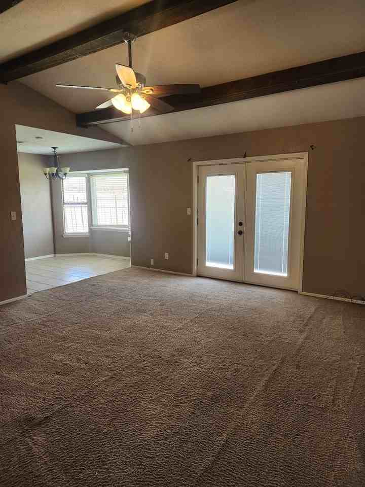 2821 Mt Vernon Rd #1 - Photo 3 of 25