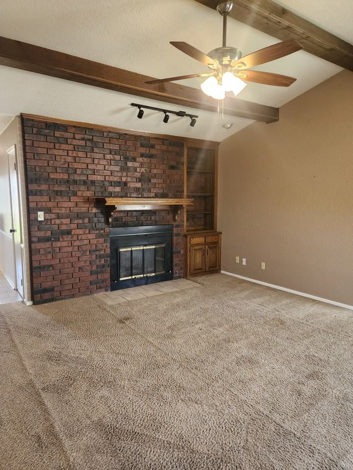2821 Mt Vernon Rd #1 - Photo 5 of 25