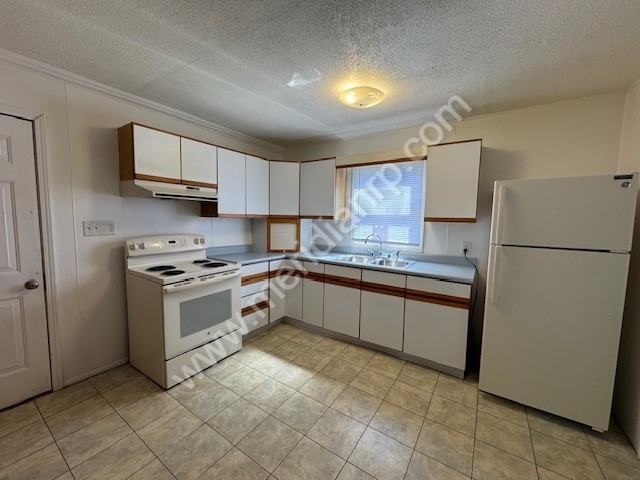 1810 Rosemont Dr #1 - Photo 3 of 9