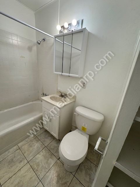 1810 Rosemont Dr #1 - Photo 7 of 9