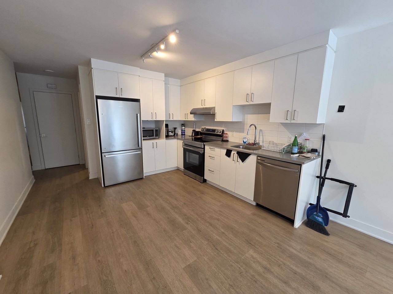 2092 Rue Harmony - Photo 4 of 9