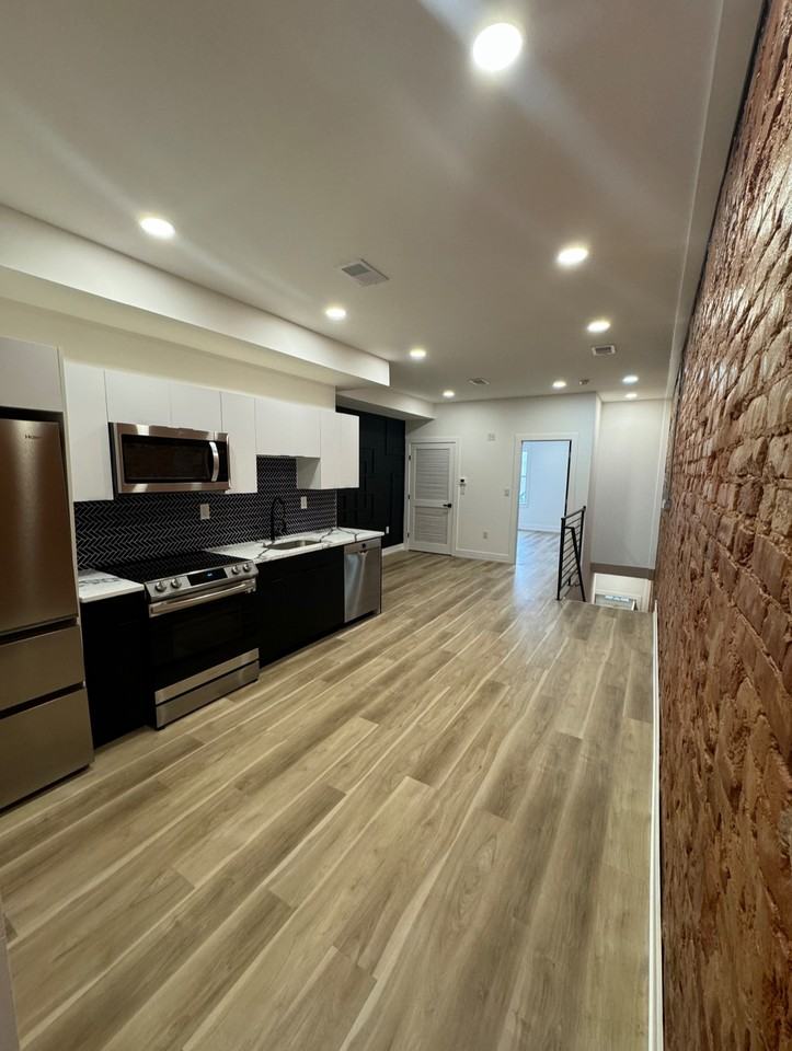 1224 W Hilton St #B - Photo 5 of 8