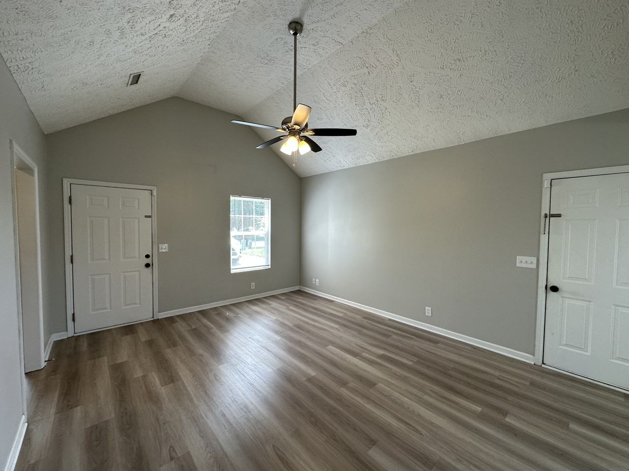 2815 Elijah Dr #1 - Photo 3 of 10