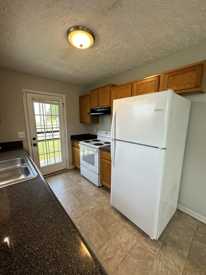 2815 Elijah Dr #1 - Photo 6 of 10