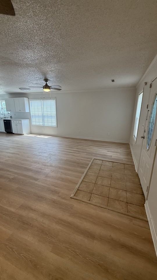 509 E Spring St #2 - Photo 3 of 15