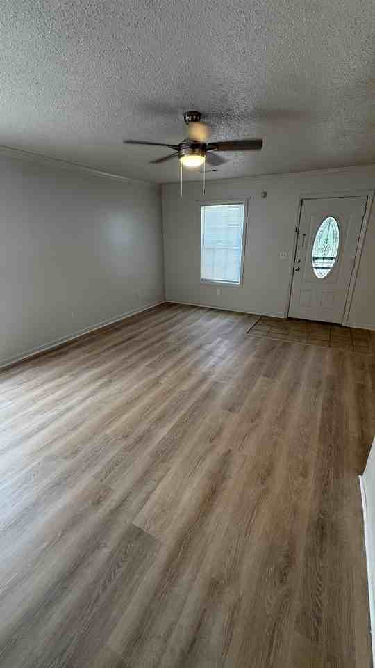 509 E Spring St #2 - Photo 5 of 15