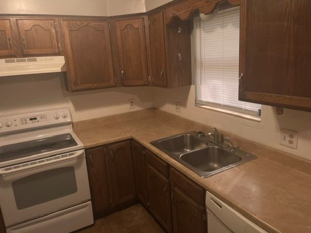 1651 W Wayland St #1 - Photo 4 of 27