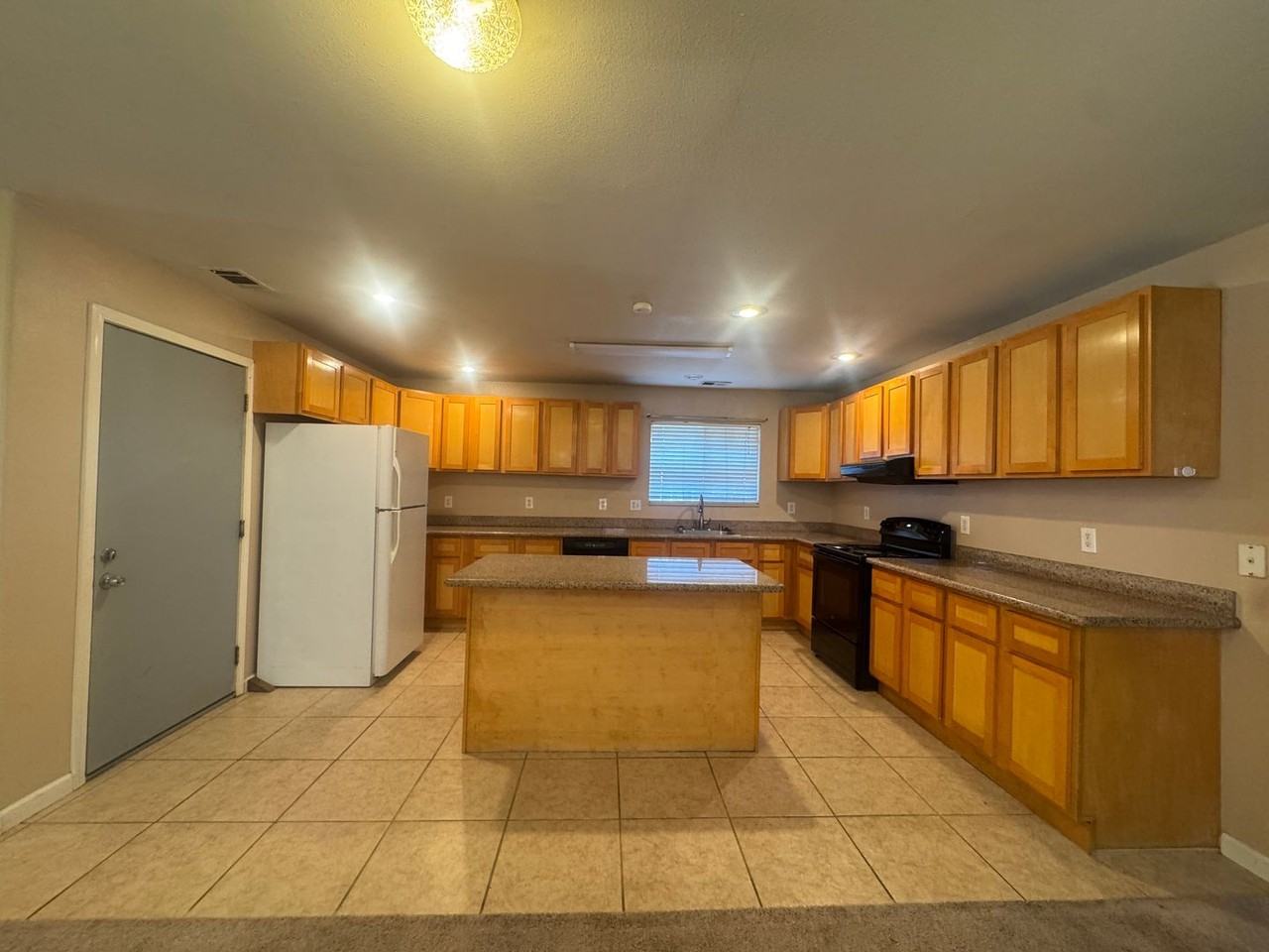 3480 22nd Ave - Photo 3 of 8