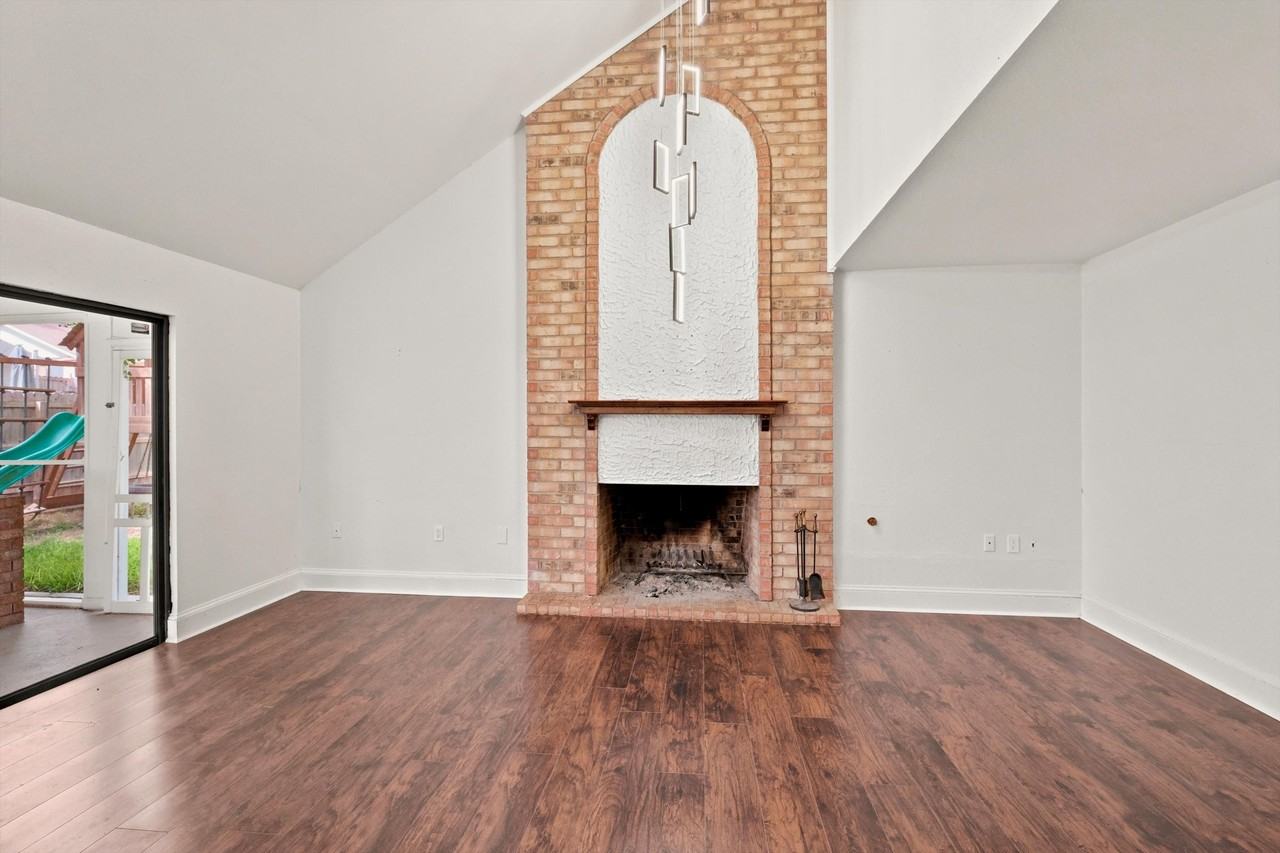 8414 Zodiac Dr #1 - Photo 4 of 10