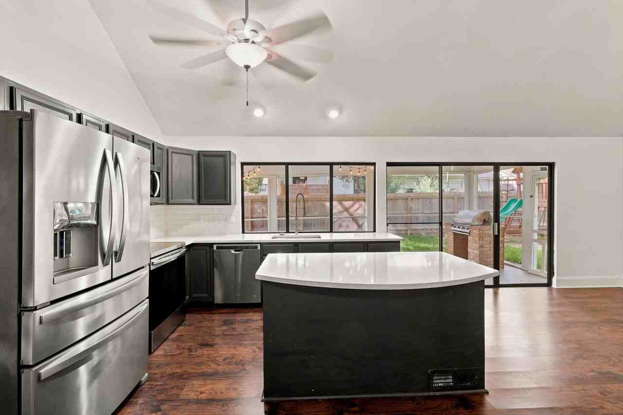 8414 Zodiac Dr #1 - Photo 5 of 10