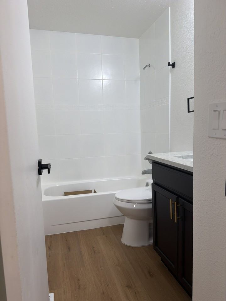 250 N 11th Ct #250 - Photo 6 of 22