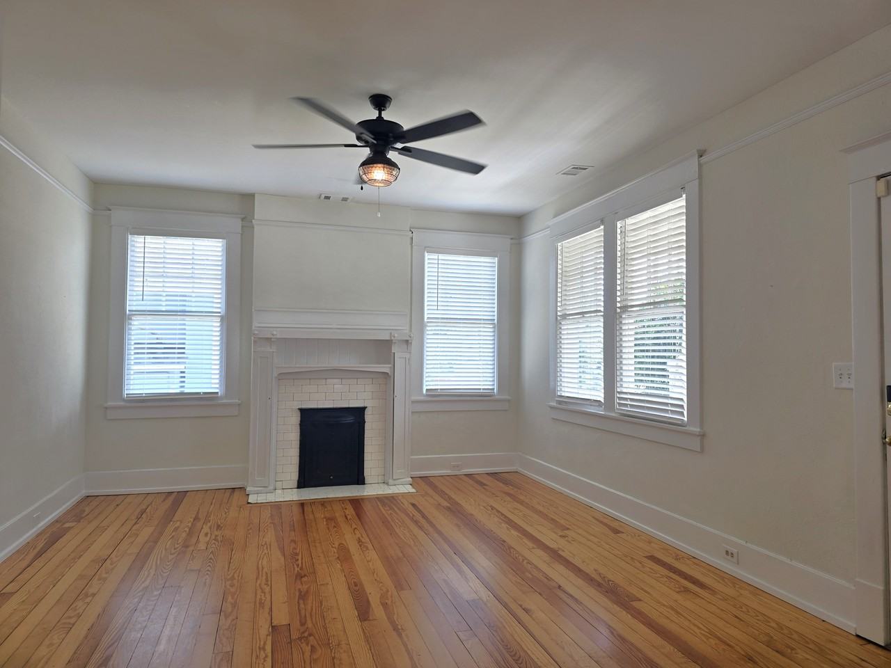 1429 Stovall St #1 - Photo 6 of 39