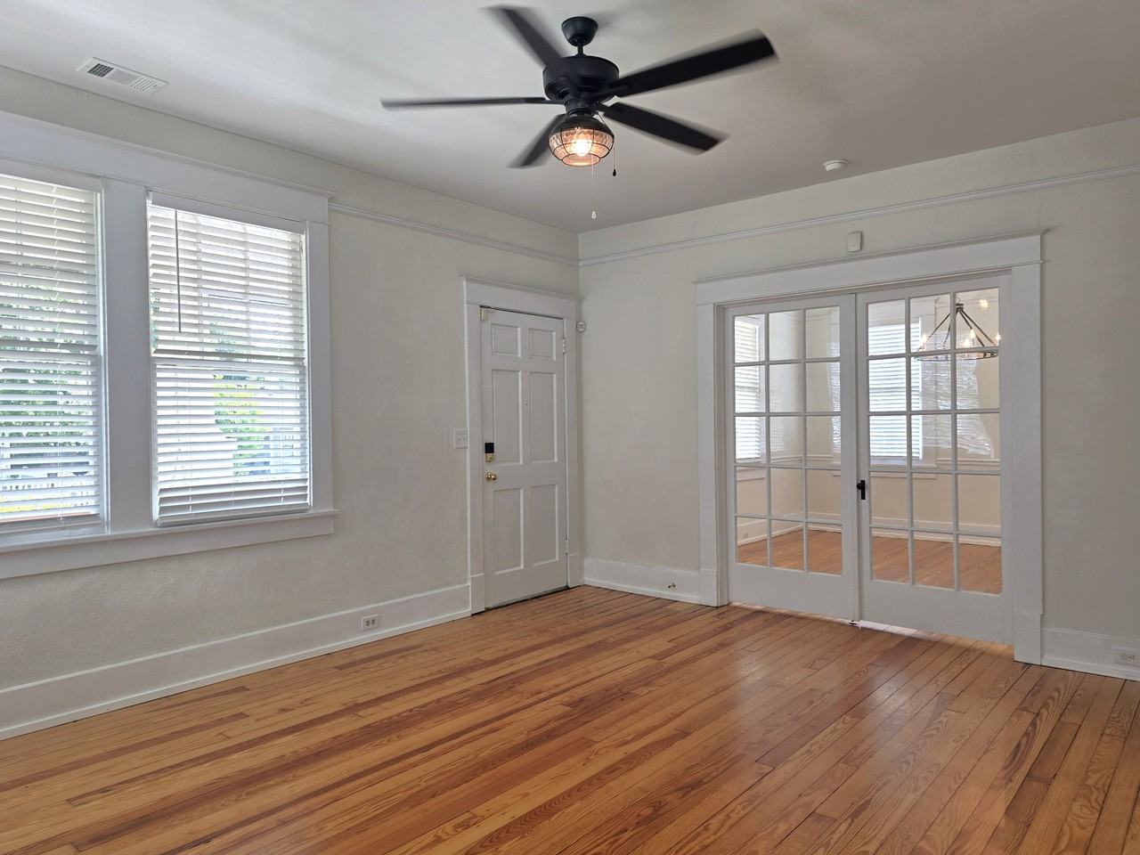 1429 Stovall St #1 - Photo 7 of 39