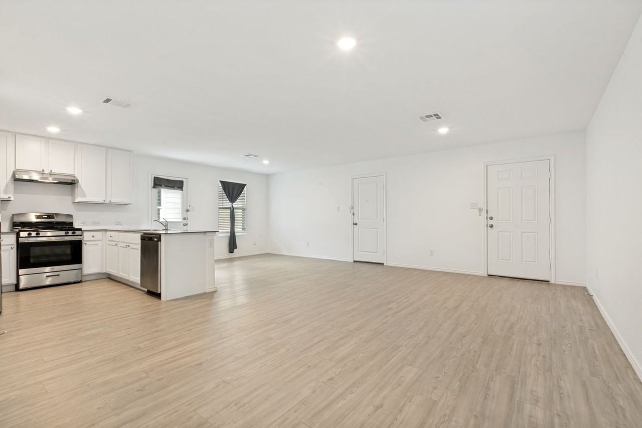 7231 Duck Pond - Photo 5 of 29