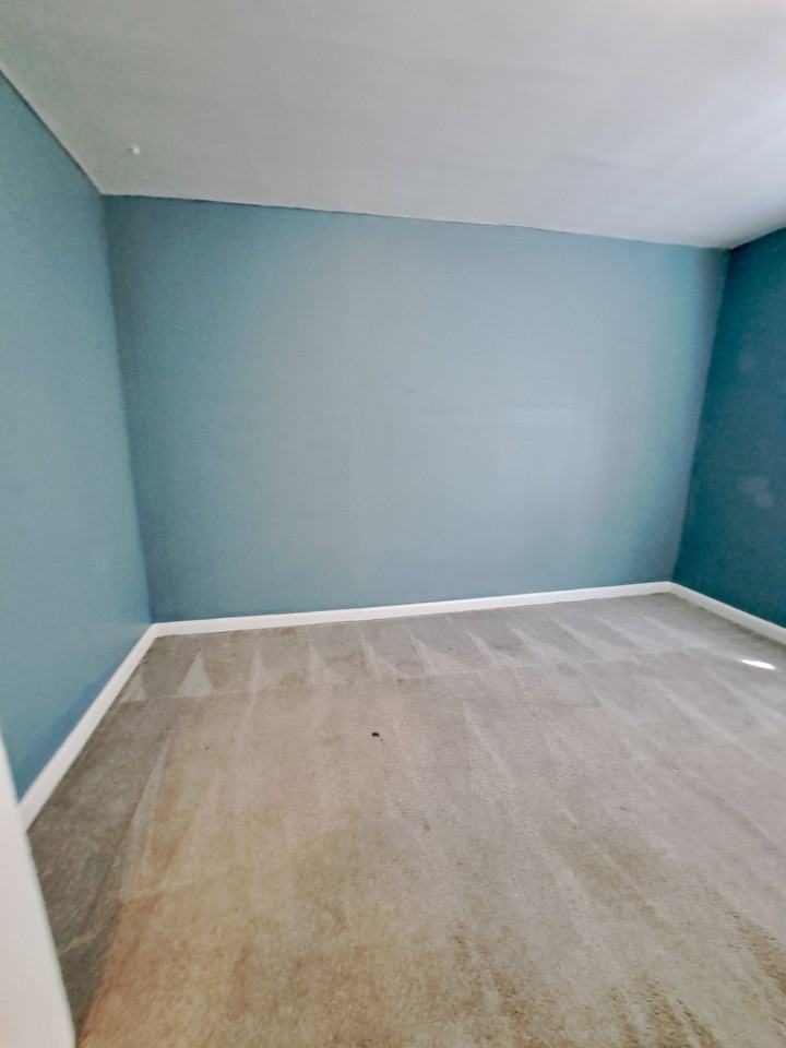 161 S Harbine Ave #1 - Photo 7 of 10