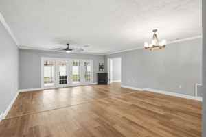 featured image of 330 Scott Ct #1