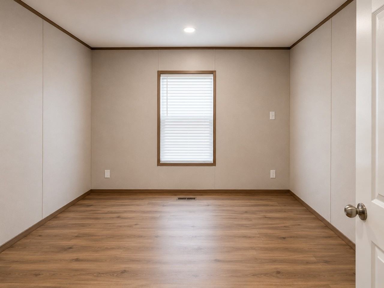 500 Webster Rd #7 - Photo 7 of 11