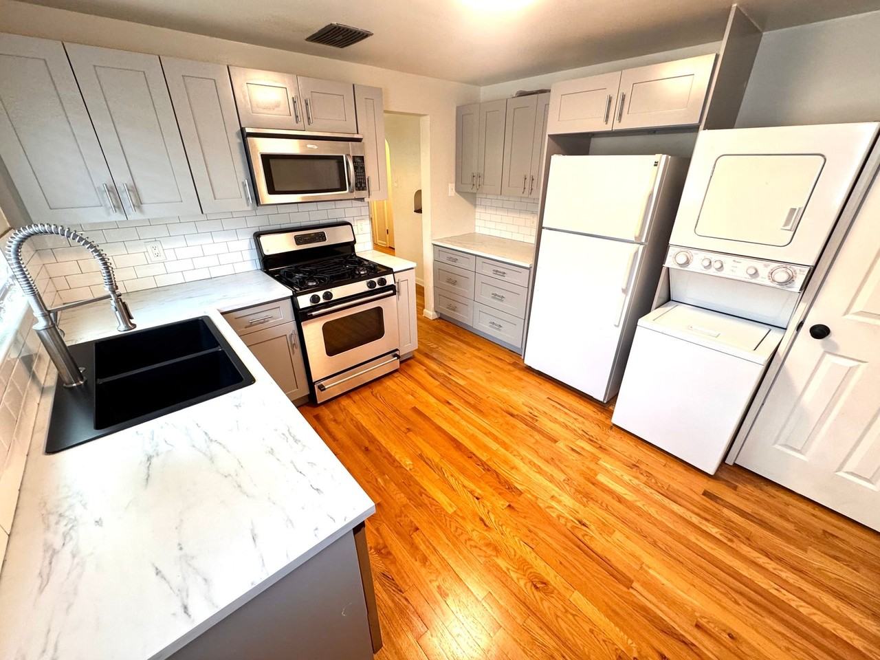1418-1420 N Verbena St. - Photo 5 of 6