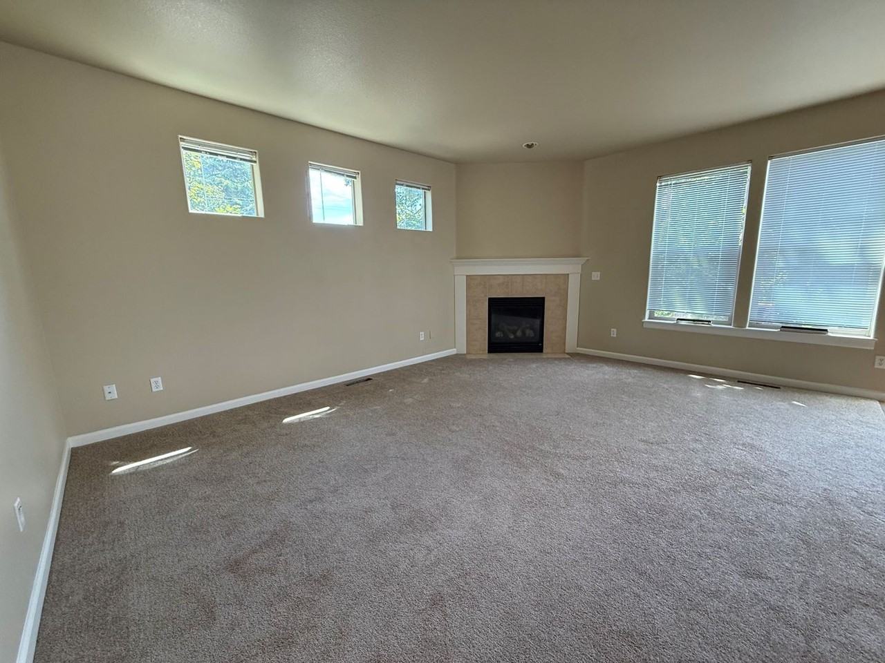 20604 Sw Sister Ln - Photo 2 of 17