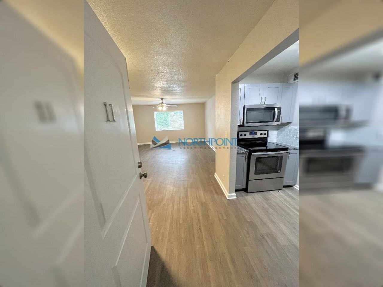 3710 Wyandotte St - Photo 2 of 15
