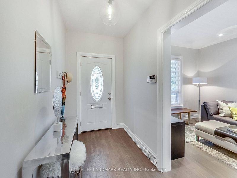 297 Withrow Avenue - Photo 4 of 21