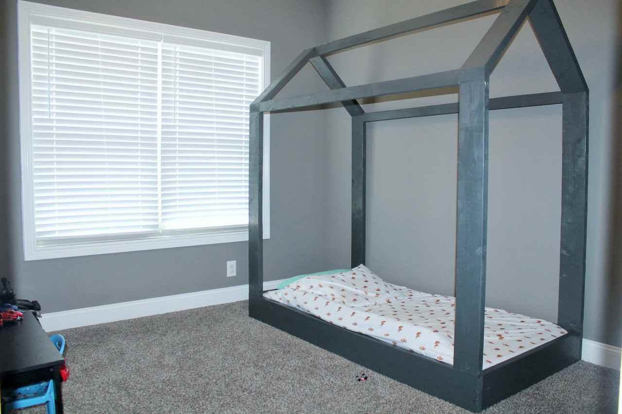 256 Azalea Dr - Photo 6 of 19