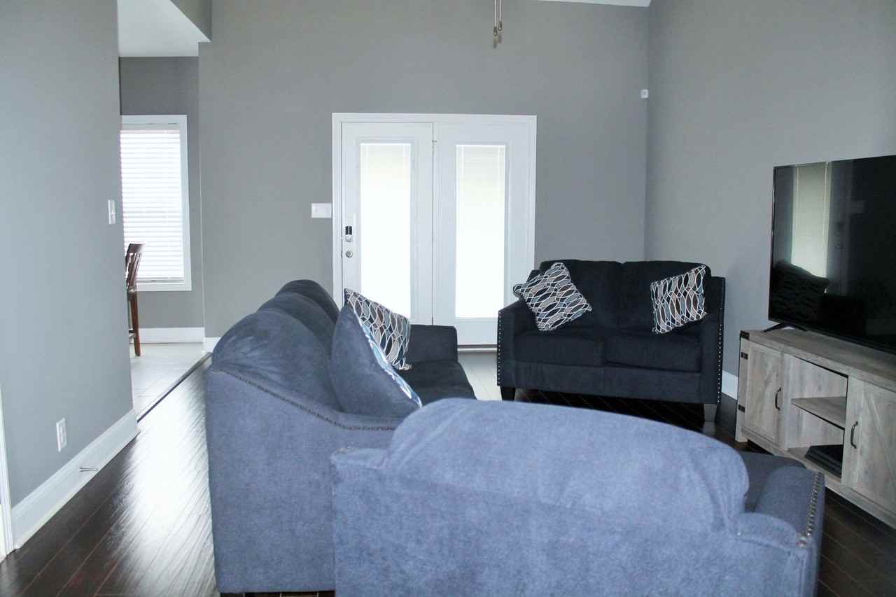 256 Azalea Dr - Photo 7 of 19