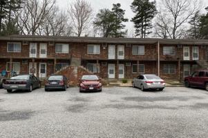 featured image of 301 W Watts St