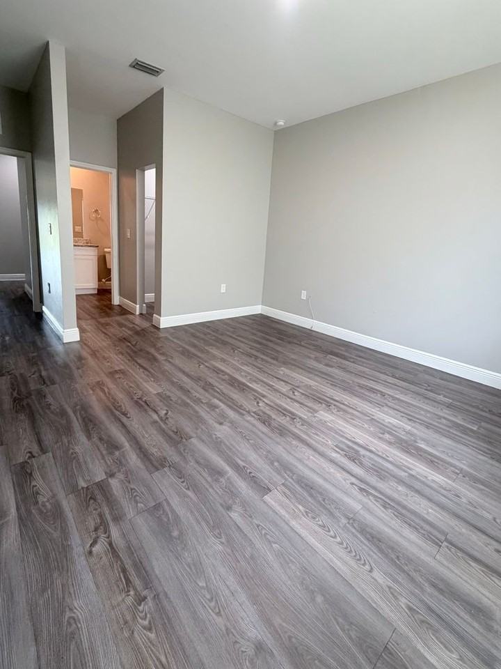 444 Grant Blvd - Photo 5 of 15