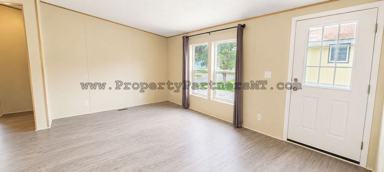 123 Sunlight Ave - Photo 2 of 15