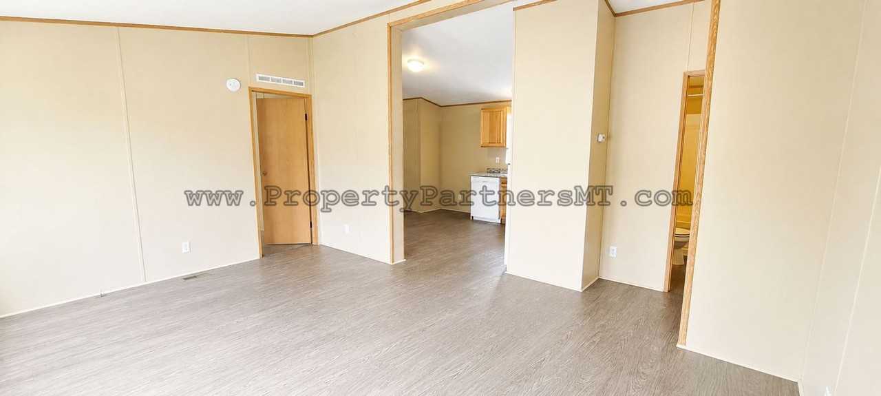 123 Sunlight Ave - Photo 3 of 15