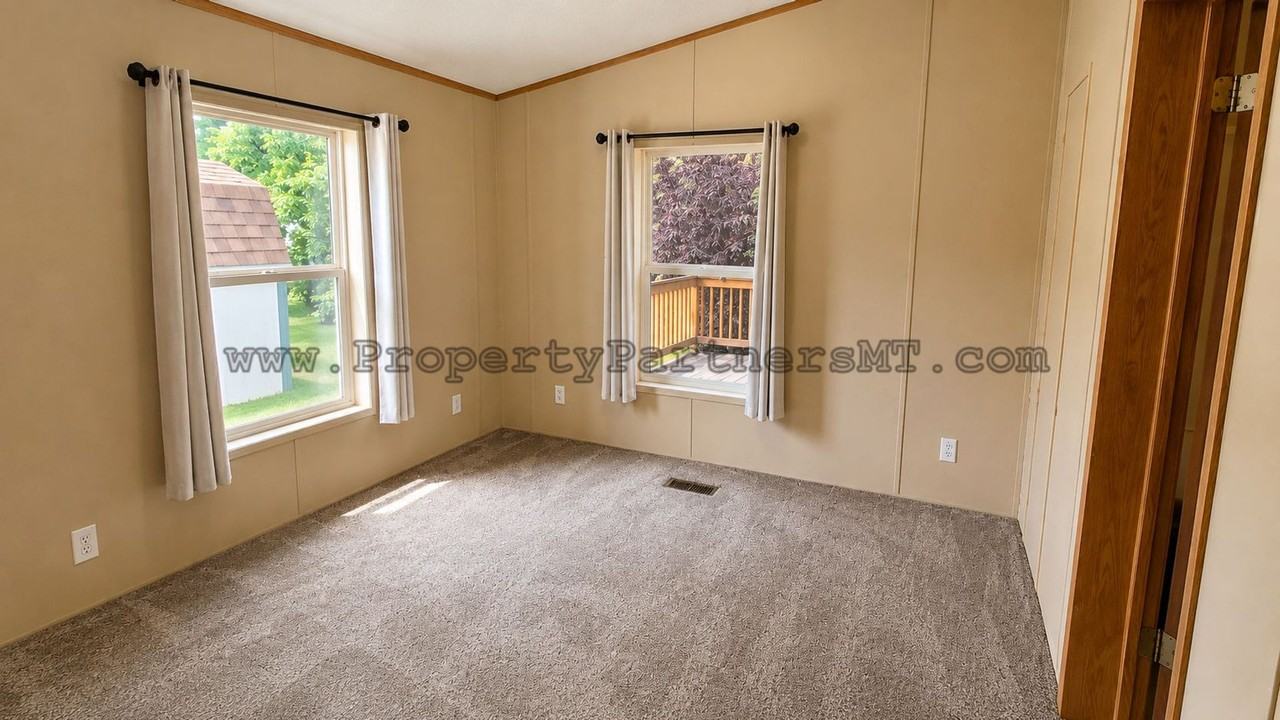 123 Sunlight Ave - Photo 6 of 15