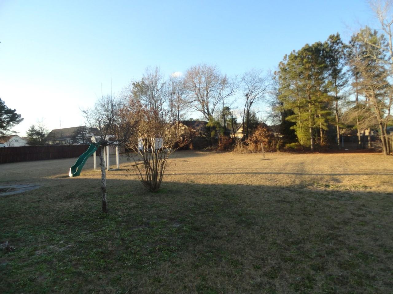 172 Emma Ln - Photo 2 of 18