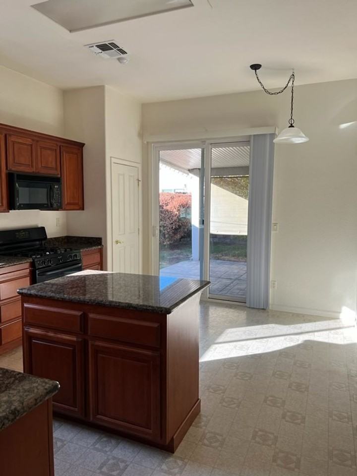 9632 Spring Breeze Ct - Photo 3 of 6