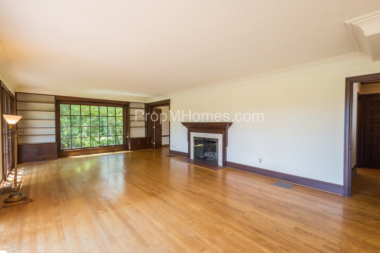 475 Furnace St - Photo 4 of 27