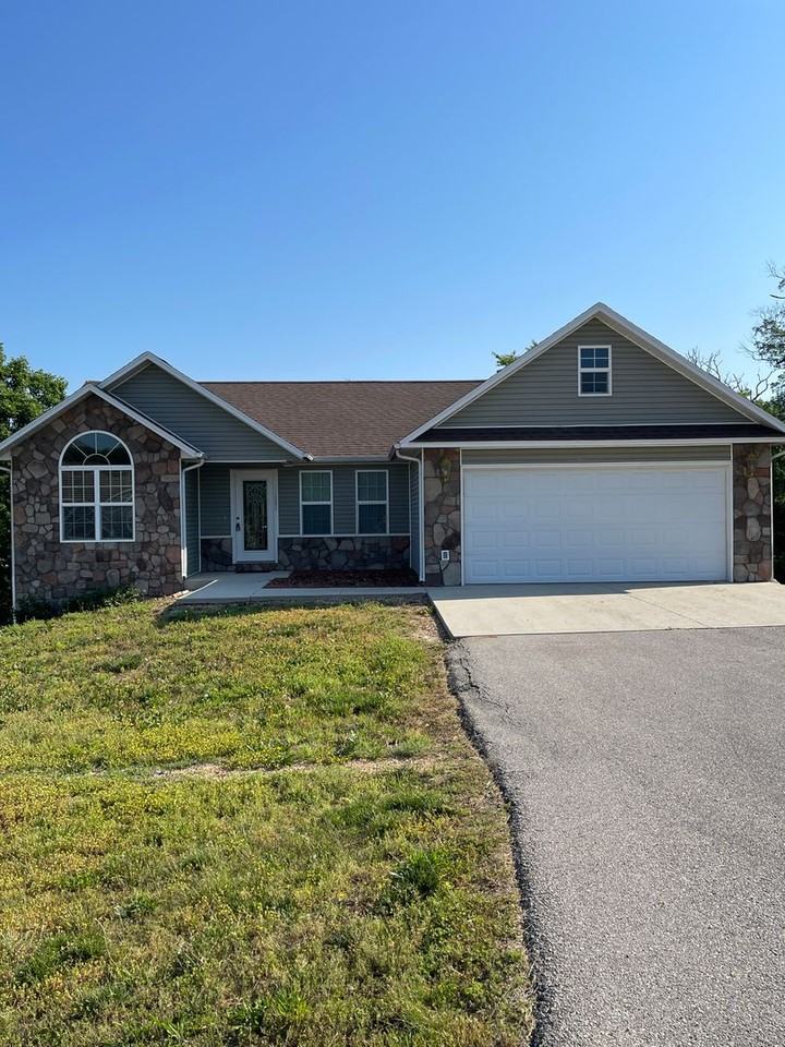 16084 Haidyn Rd - Photo 2 of 37
