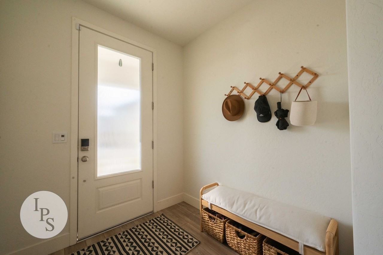 615 Wishon Ave W - Photo 6 of 31