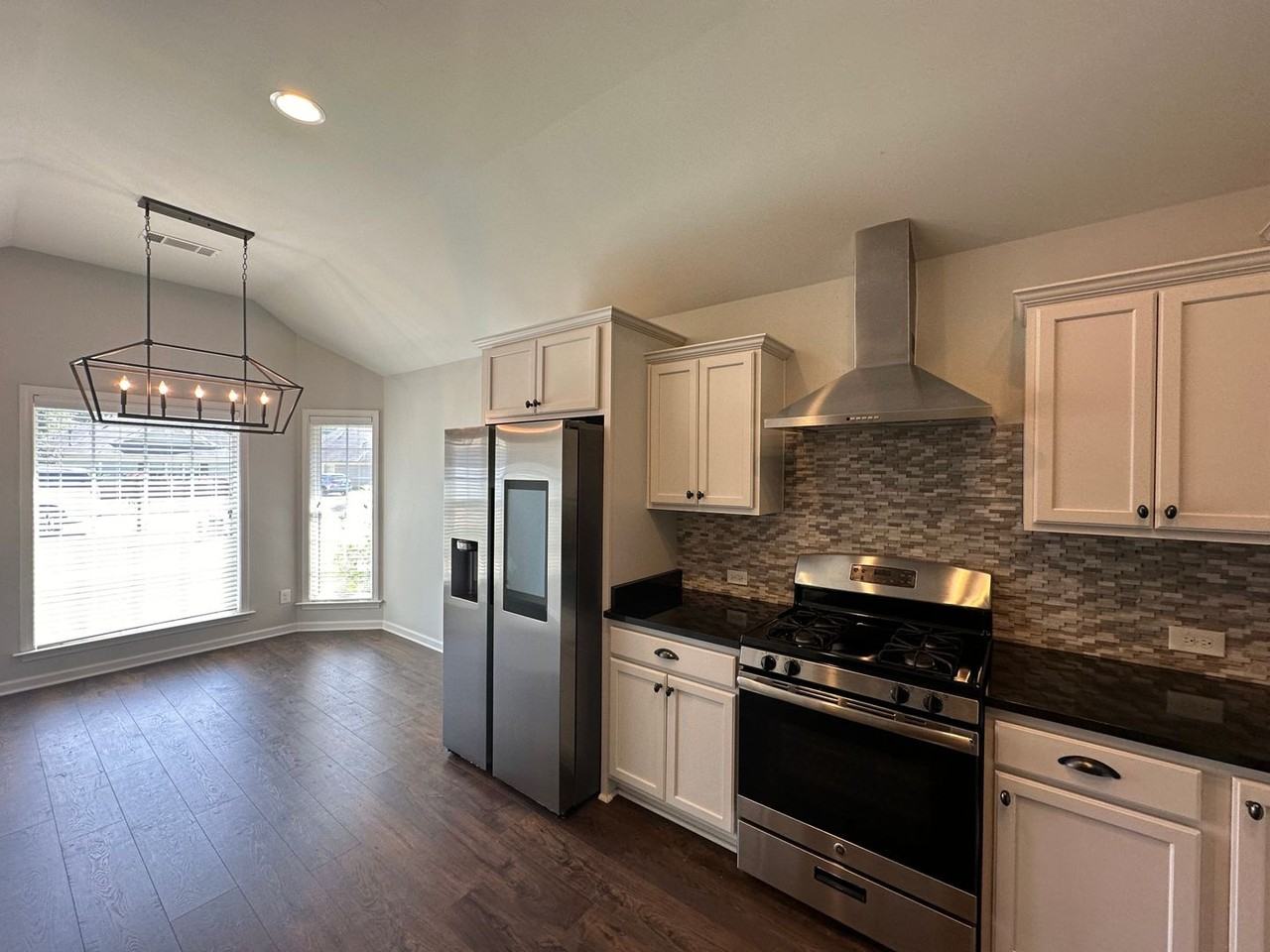 9127 White Poplar Cir - Photo 7 of 35
