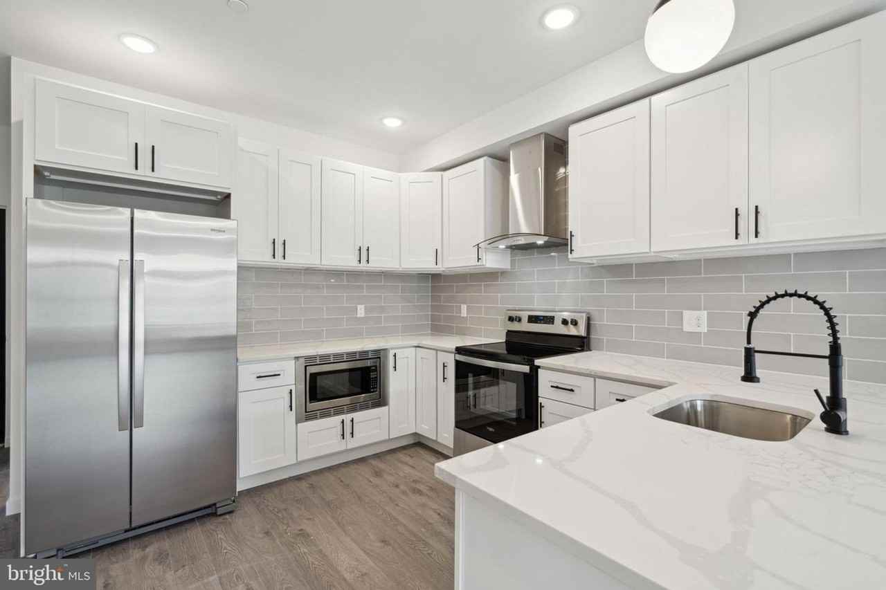 5629 Warrington Ave - Photo 3 of 21