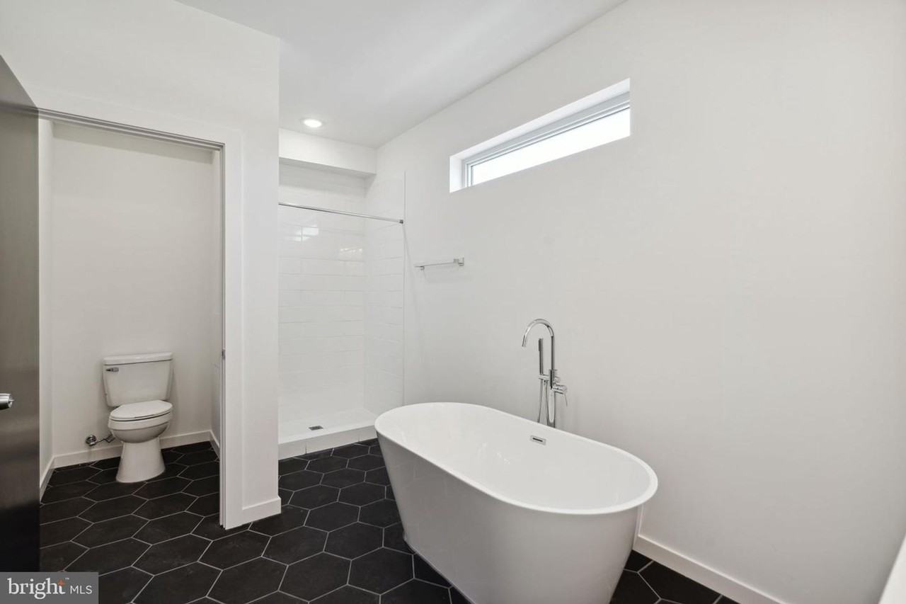 5629 Warrington Ave - Photo 7 of 21